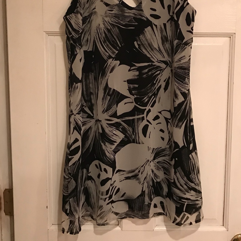 Tropical Mini Dress - Picture 4 of 5